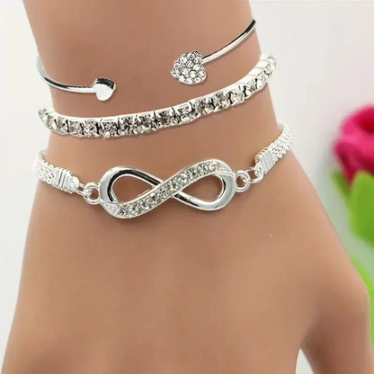 Infinity Loop Heart Karkötő